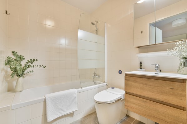 Medium property photo - Theodoor van Hoytemastraat 38, 1062 CG Amsterdam